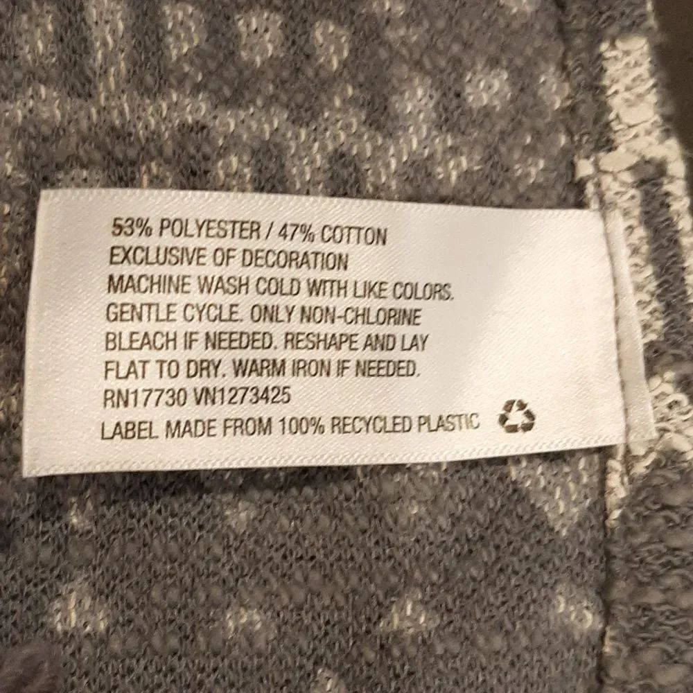 Mossimo Gray Aztec PatternâShrugâSweater - Picture 6 of 10